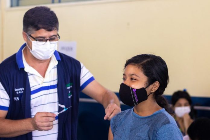 Vacinação contra a covid-19 em Manaus terá mais de 70 pontos nesta semana