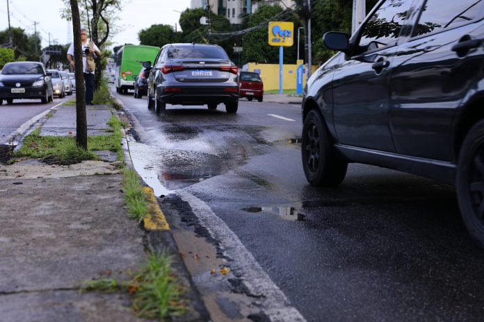 Prefeitura de Manaus interdita avenida Djalma Batista para obras na via