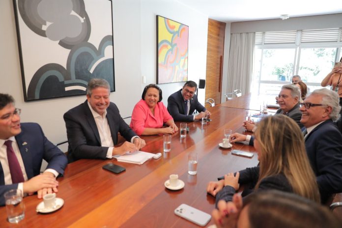 Wilson Lima participa de reunião com presidentes da Câmara e do Senado em Brasília